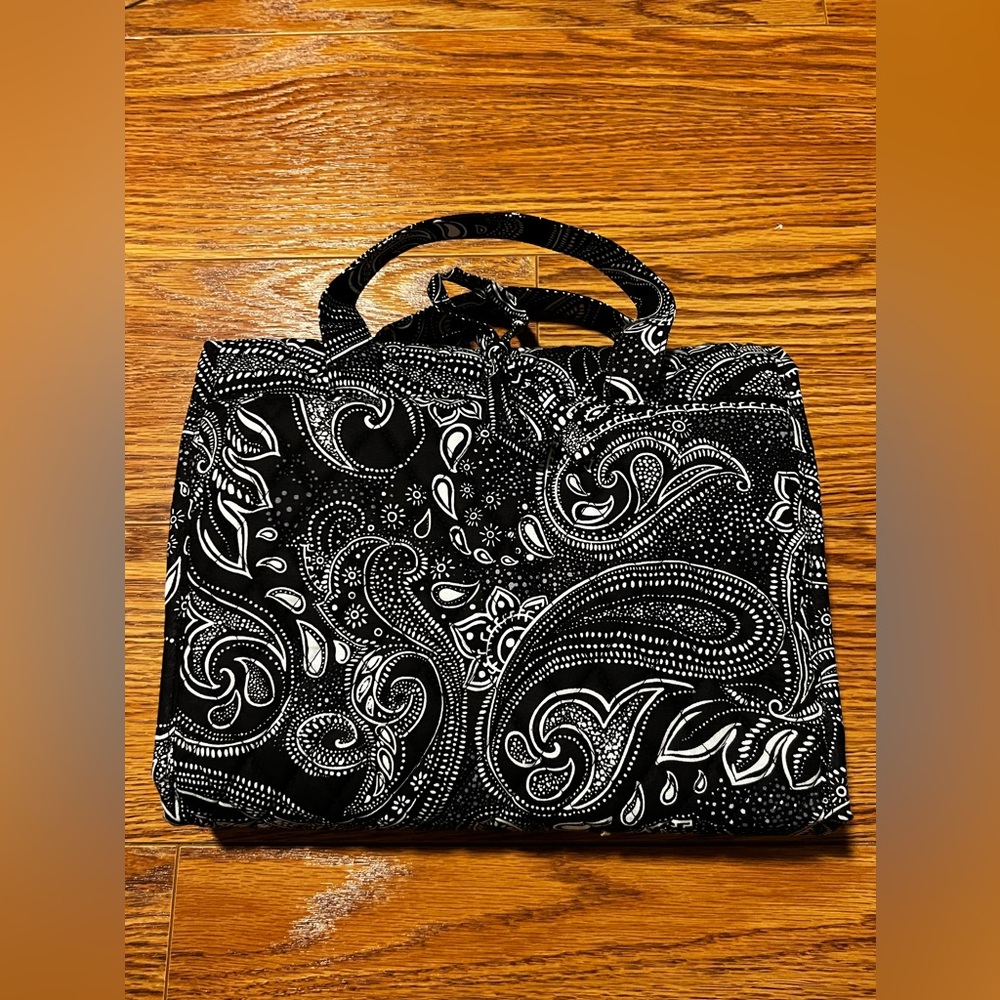 Vera Bradley hanging organizer
